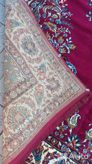 Ковер шерстяной