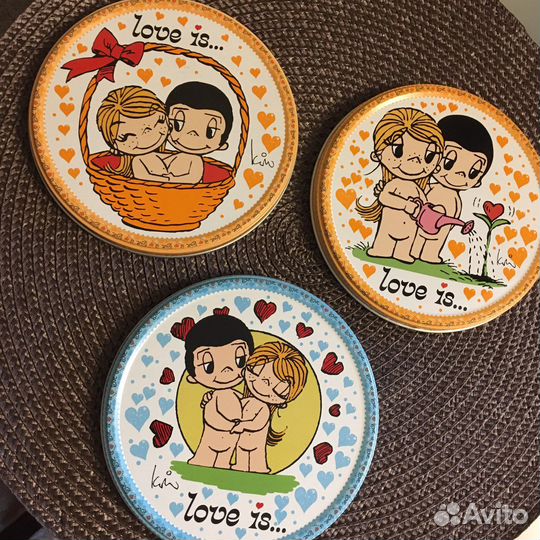 Металлическая коробка от печенья