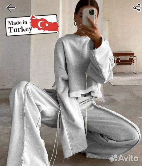 Костюм женский