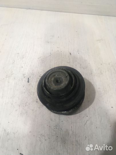 Подушка двигателя Мерседес W211 2.2 TDI