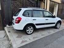 ВАЗ (LADA) Kalina Cross 1.6 MT, 2015, 192 000 км, с пробегом, цена 690 000 руб.