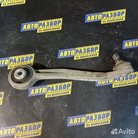 Рычаг передний верхний правый задний Audi A4 B8