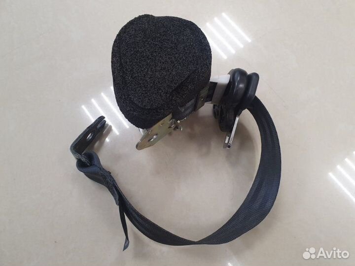 Ремень безопасности задний правый Ford Fiesta CB1