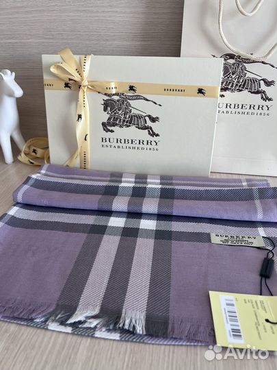 Кашемировый шарф в упаковке Burberry