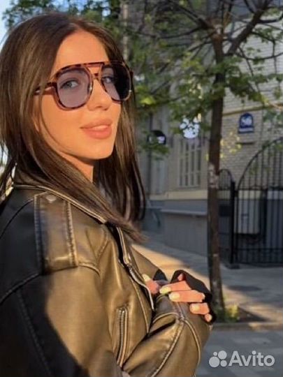 Стилист имиджмейкер