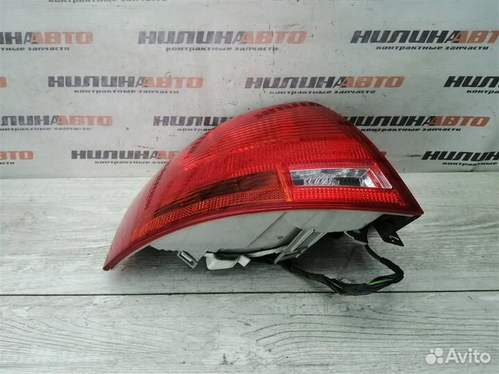 Фонарь левый Ауди А4 Б7