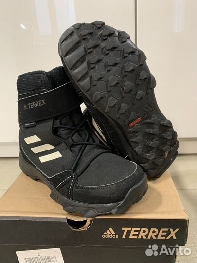 Зимние ботинки детские adidas
