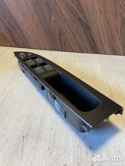 Блок управления стеклоподъемниками Geely Gc6