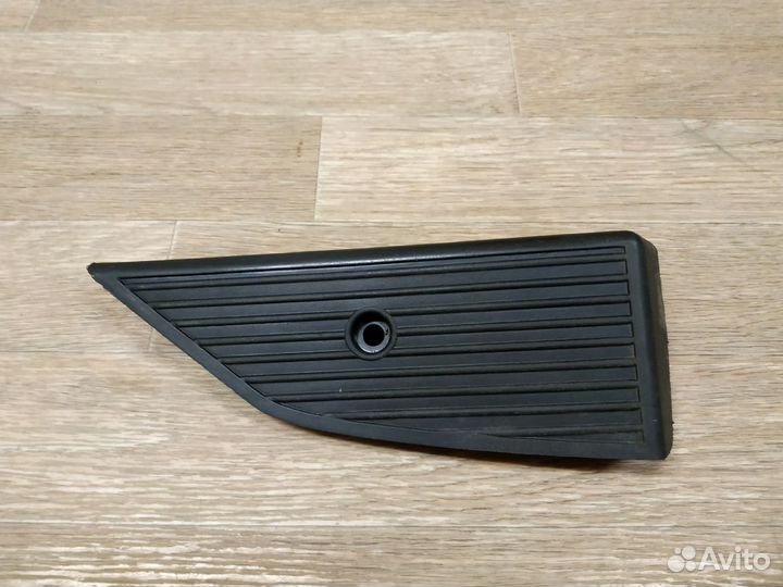 Площадка под ногу водителя Ford Fusion / Fiesta