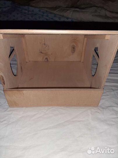 Кормушка для птиц новая