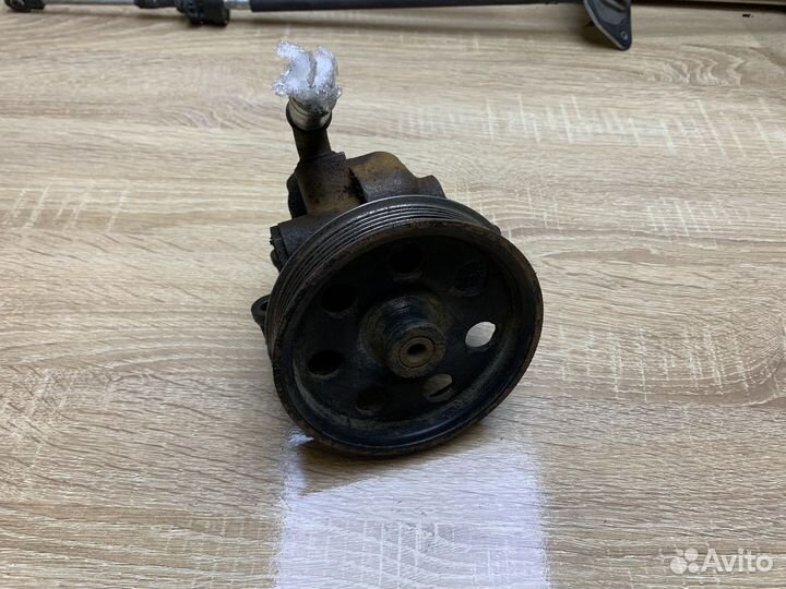 Насос гидроусилителя Ford Transit 2.4