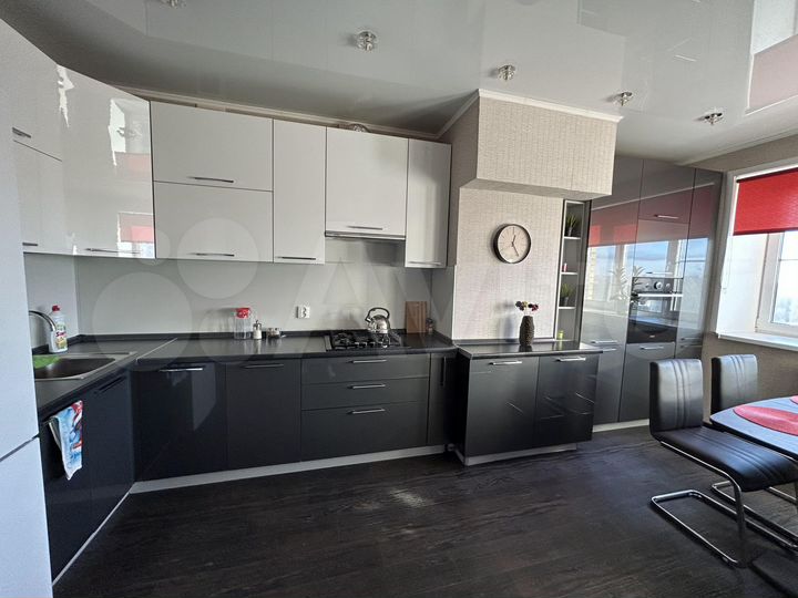 1-к. квартира, 53 м², 9/9 эт.