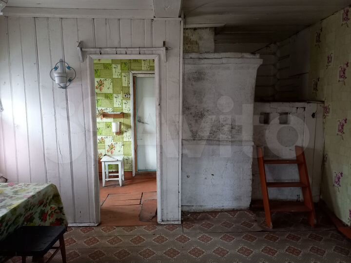 Дом 32,6 м² на участке 50 сот.