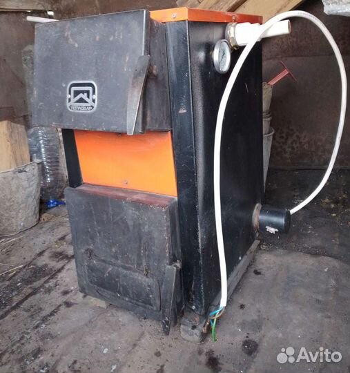 Печь для отопления дома бу, + труба