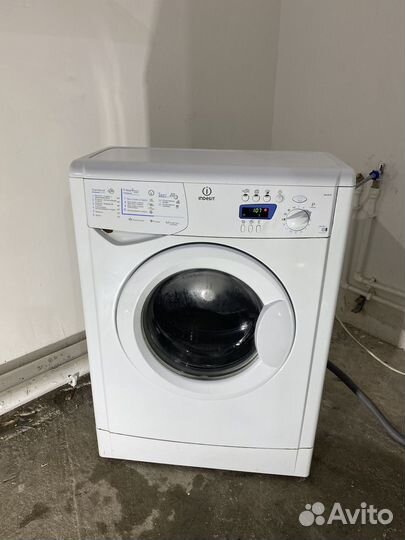 Стиральная машина indesit