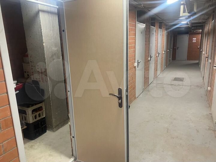 Машиноместо, 10 м²
