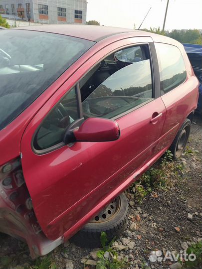 Левое боковое зеркало пежо 307 купе красное