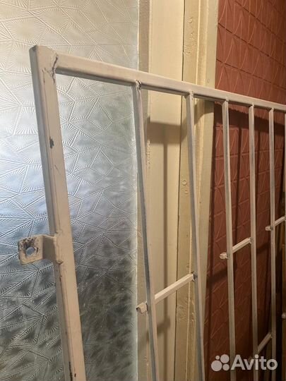 Решетки на окна б/у