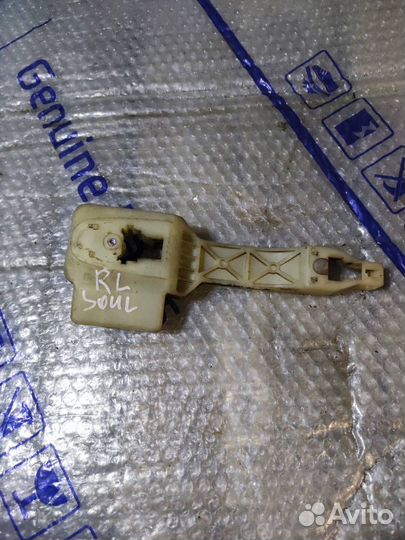 Корпус ручки двери Kia Soul 1