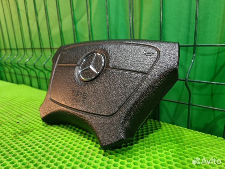 Руль Mercedes-Benz E W210 M112 1998