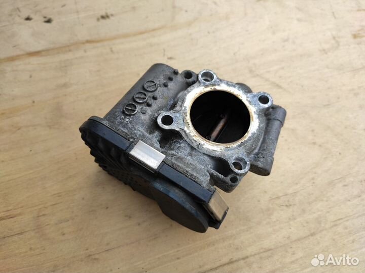 Заслонка дроссельная A14XER Opel Astra J Corsa D