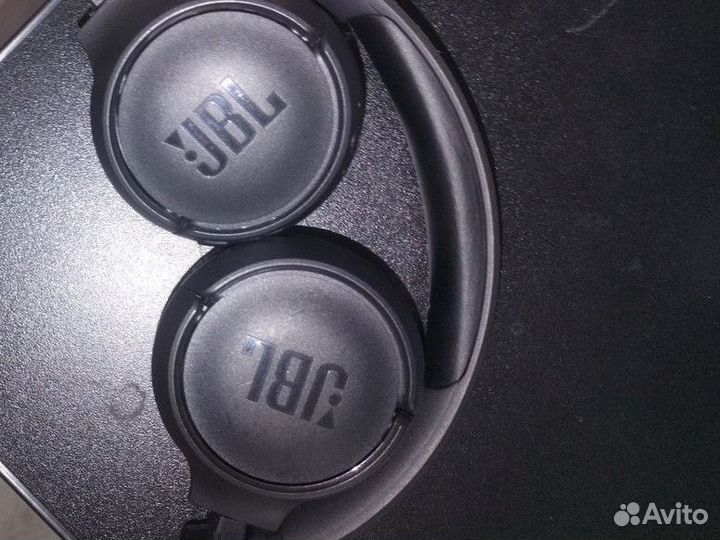 Беспроводные наушники jbl tune 560bt