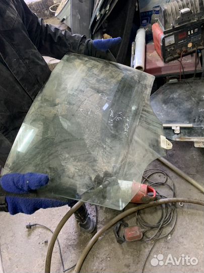 Стекло задней правой двери Мазда 6 Gj