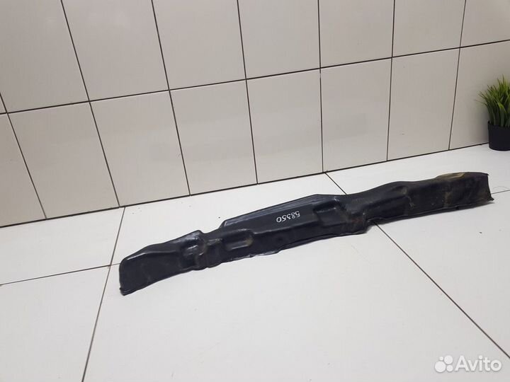 Уплотнитель переднего крыла (левого)