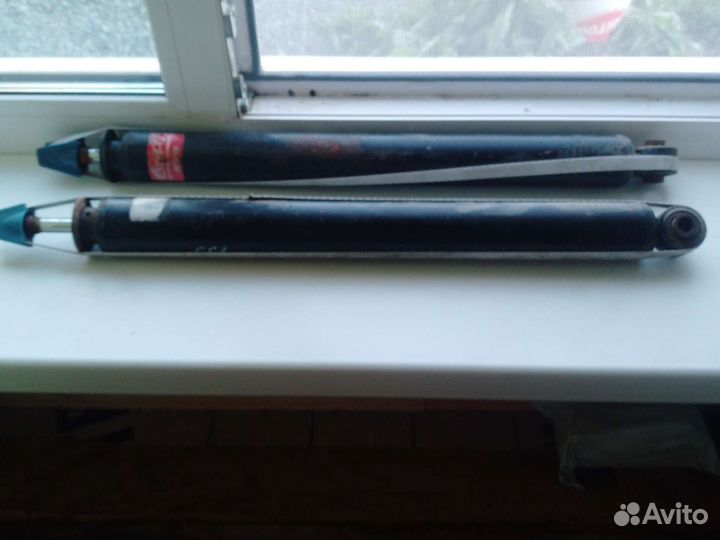 Задние амортизаторы Ford Focus 3