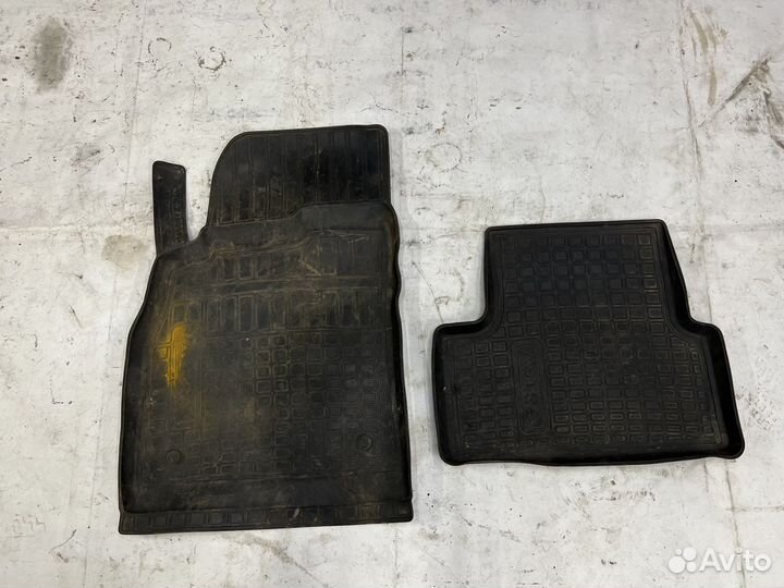 Левый передний задний коврик салона opel astra j