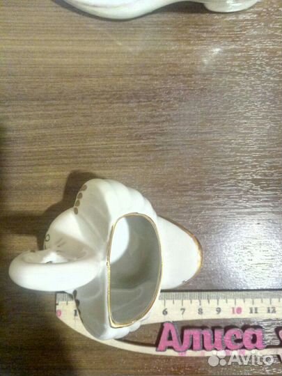 Статуэтки фарфоровые