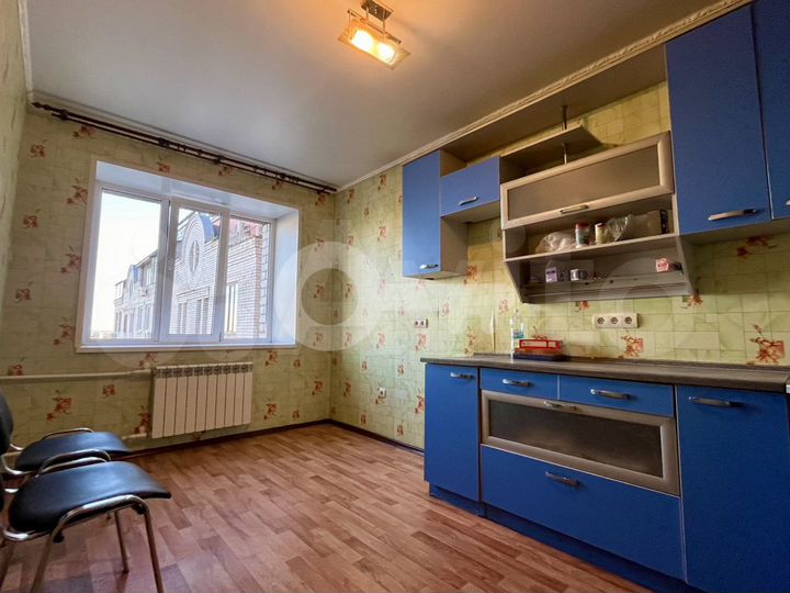 3-к. квартира, 82,5 м², 10/15 эт.