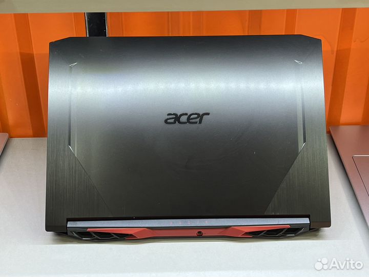 Acer nitro 5 16/256 ryzen 5 gtx 1650ti