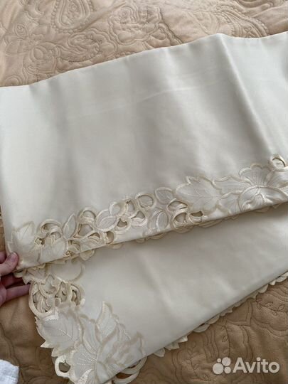 Праздничная скатерть