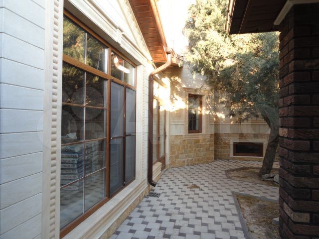 Дом 258 м² на участке 9 сот.