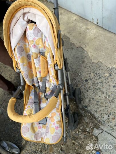 Детская прогулочная коляска