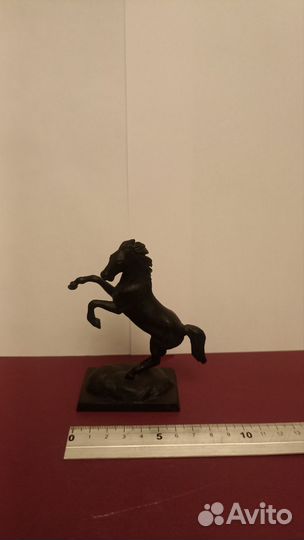 Каслинское литье конь