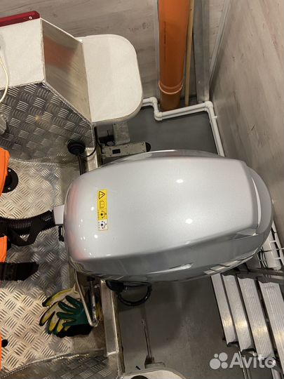 Продам лодку Салют