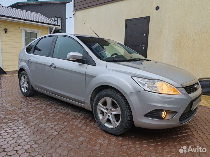 Ford Focus 1.8 МТ, 2010, 254 500 км