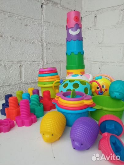 Развивающие игрушки пакетом