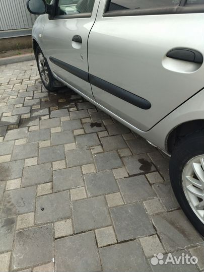 Renault Symbol 1.4 AT, 2006, 200 000 км