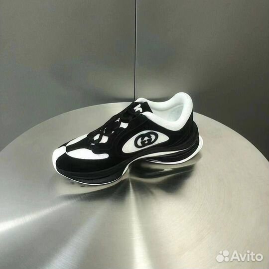 Кроссовки женские Gucci