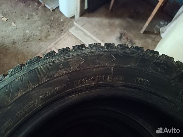 Maxxis ArcticTrekker NP3 185/65 R15 92T