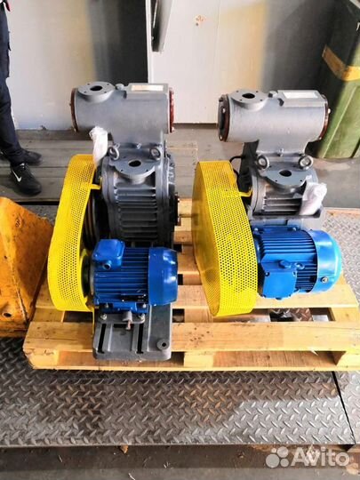 Золотниковые насос авз-20Д для создания вакуума