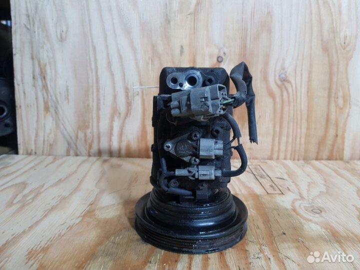 Компрессор кондиционера Toyota Corolla EE111 4EFE