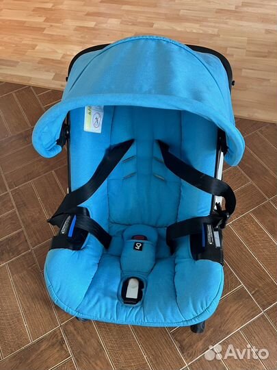 Автолюлька с шасси doona