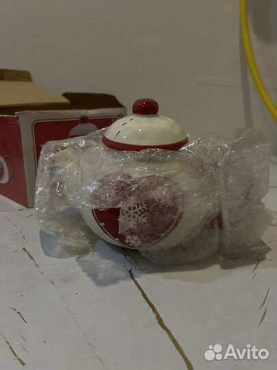 Чайник заварочный новый + сахарница и молочник