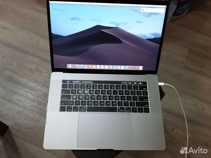 Apple MacBook Pro A1990 2.6Ghz i7 16gb SSD 512gb