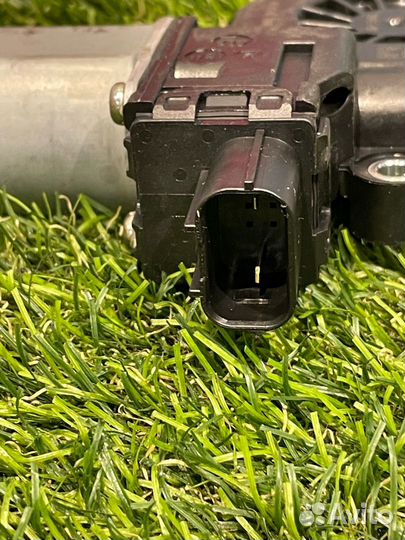 Моторчик стеклоподъемника задний левый Honda HR-V