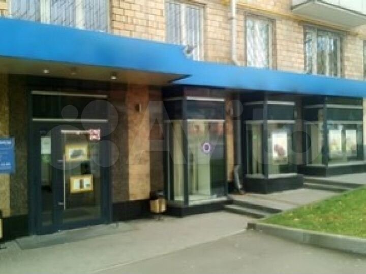 Сдам торговое помещение, 192 м²